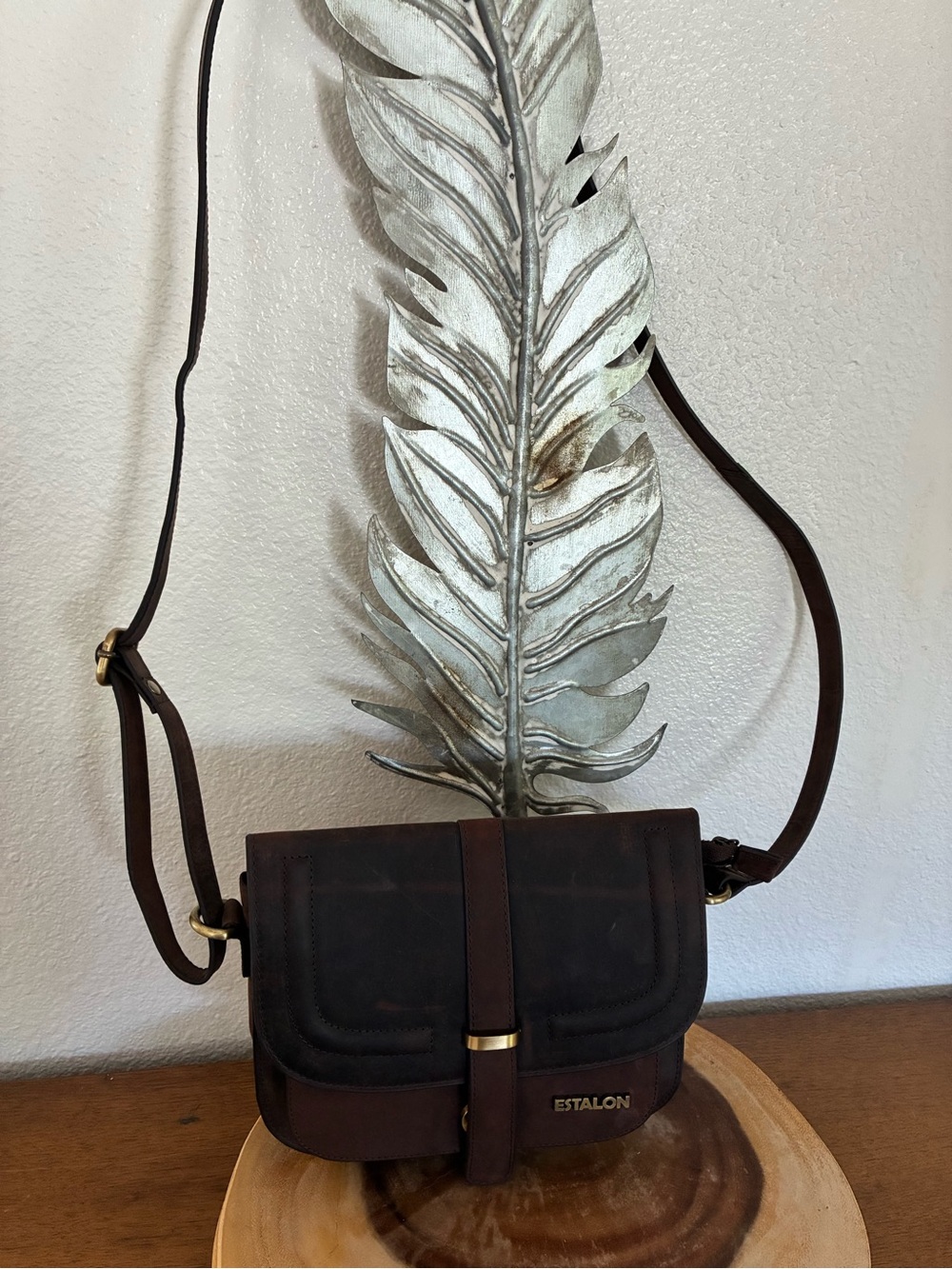 Estalon Brown Crossbody Bag – Classic Women’s Shoulder Bag